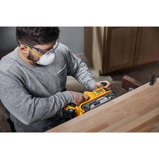 18V XR Brushless Belt Sander sanding furniture